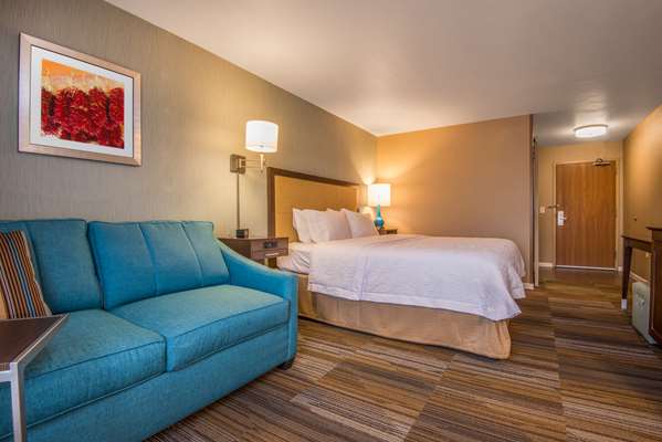  - Hampton Inn & Suites Los Alamos