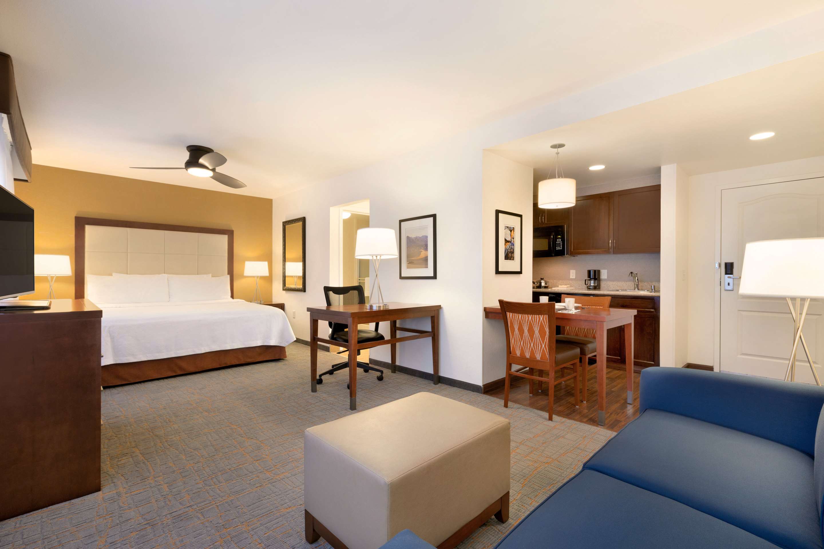 Guest room