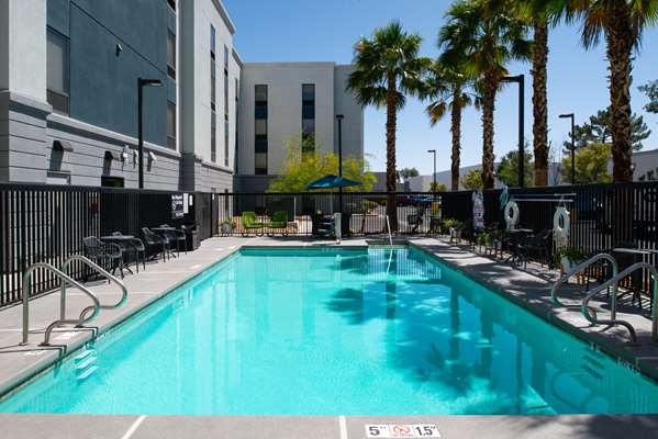 Pool - Hampton Inn & Suites Las Vegas