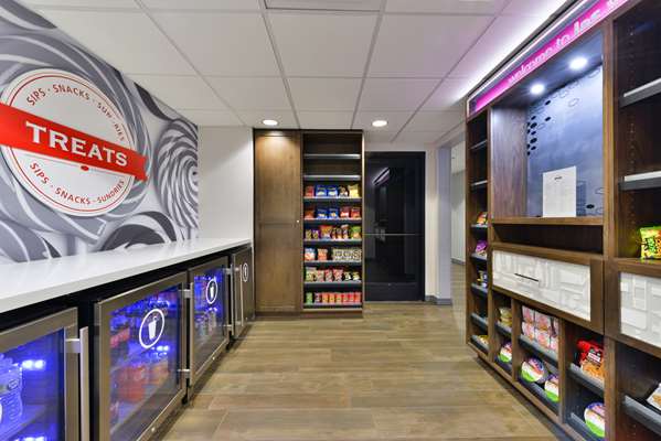 Restaurant - Hampton Inn & Suites Las Vegas