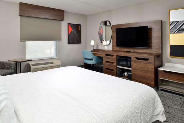  - Hampton Inn & Suites Las Vegas
