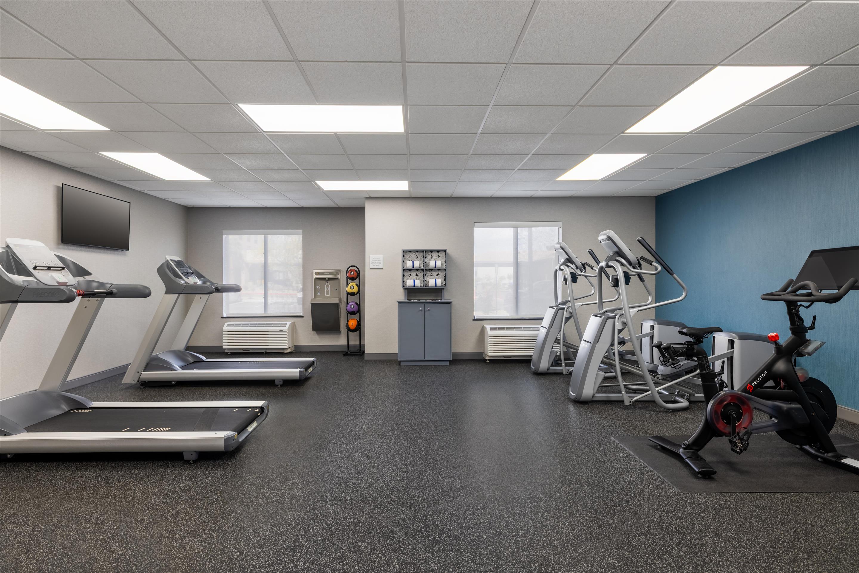 Health club fitness center gym | Hampton Inn Las Vegas/North Speedway