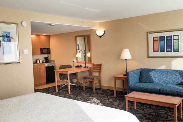  - Hampton Inn & Suites Lathrop - I-5, Exit 462