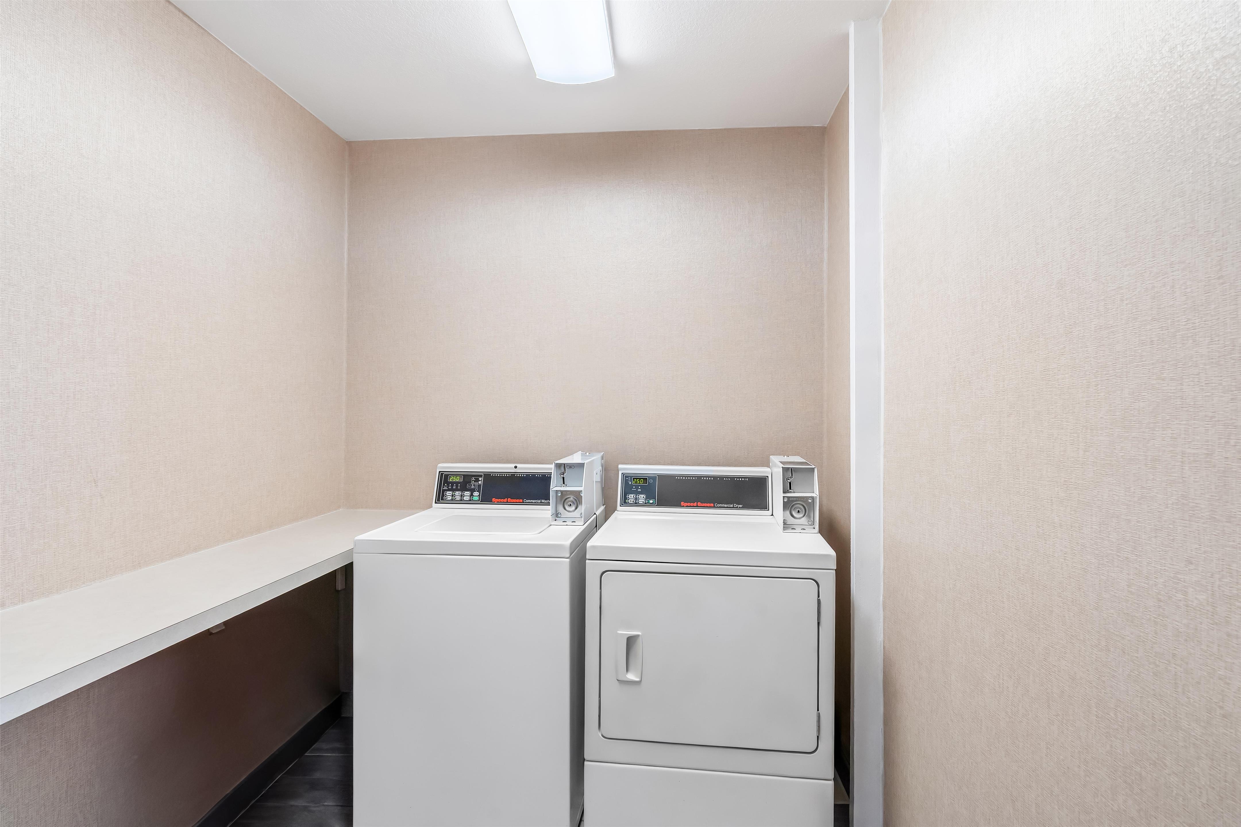 Laundry | Hampton Inn & Suites Lathrop