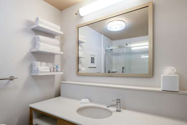  - Hampton Inn Foothill Ranch