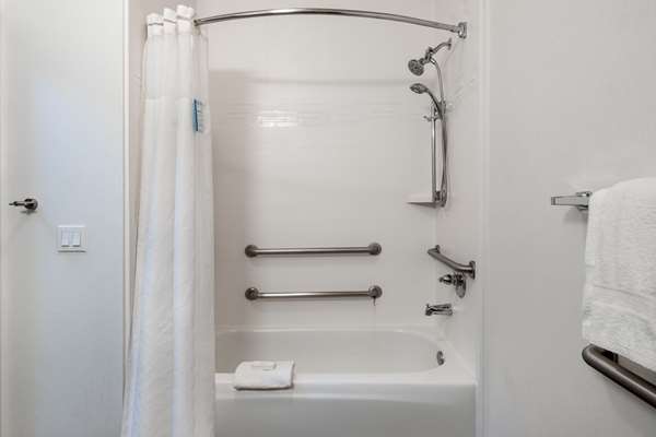  - Hampton Inn Foothill Ranch