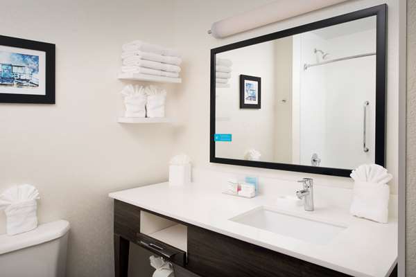  - Hampton Inn & Suites Garden Grove