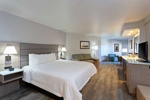  - Hampton Inn & Suites Hermosa Beach