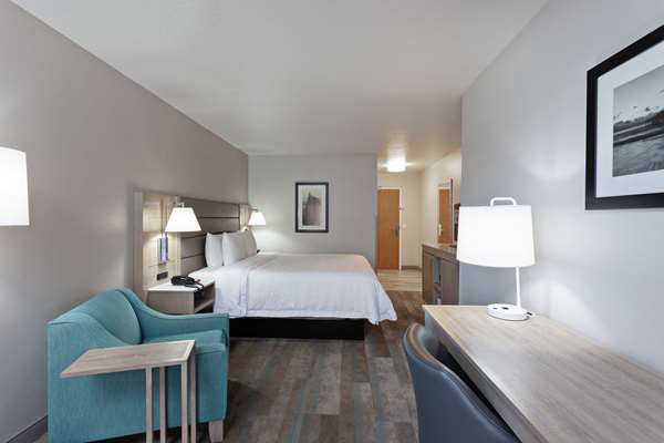  - Hampton Inn & Suites Hermosa Beach