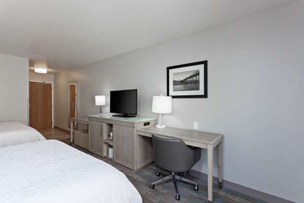  - Hampton Inn & Suites Hermosa Beach