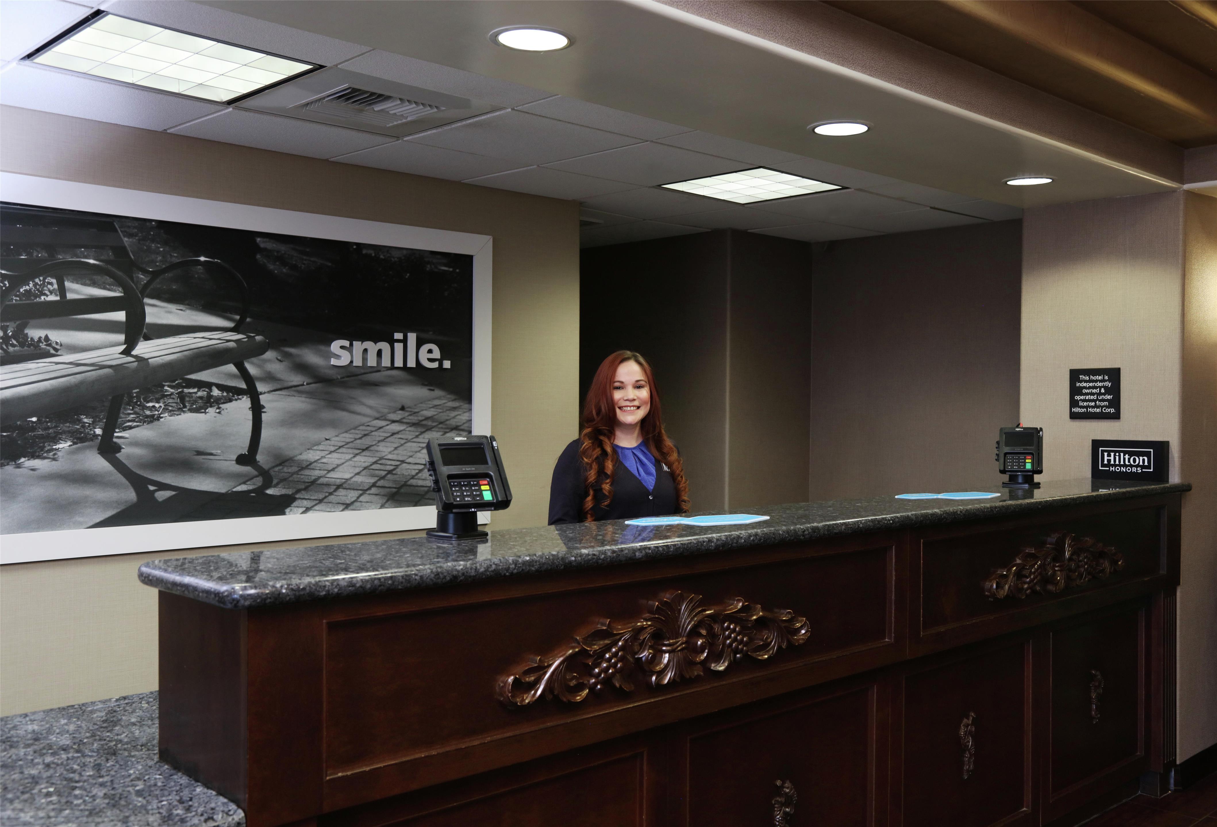 Reception | Hampton Inn & Suites Temecula