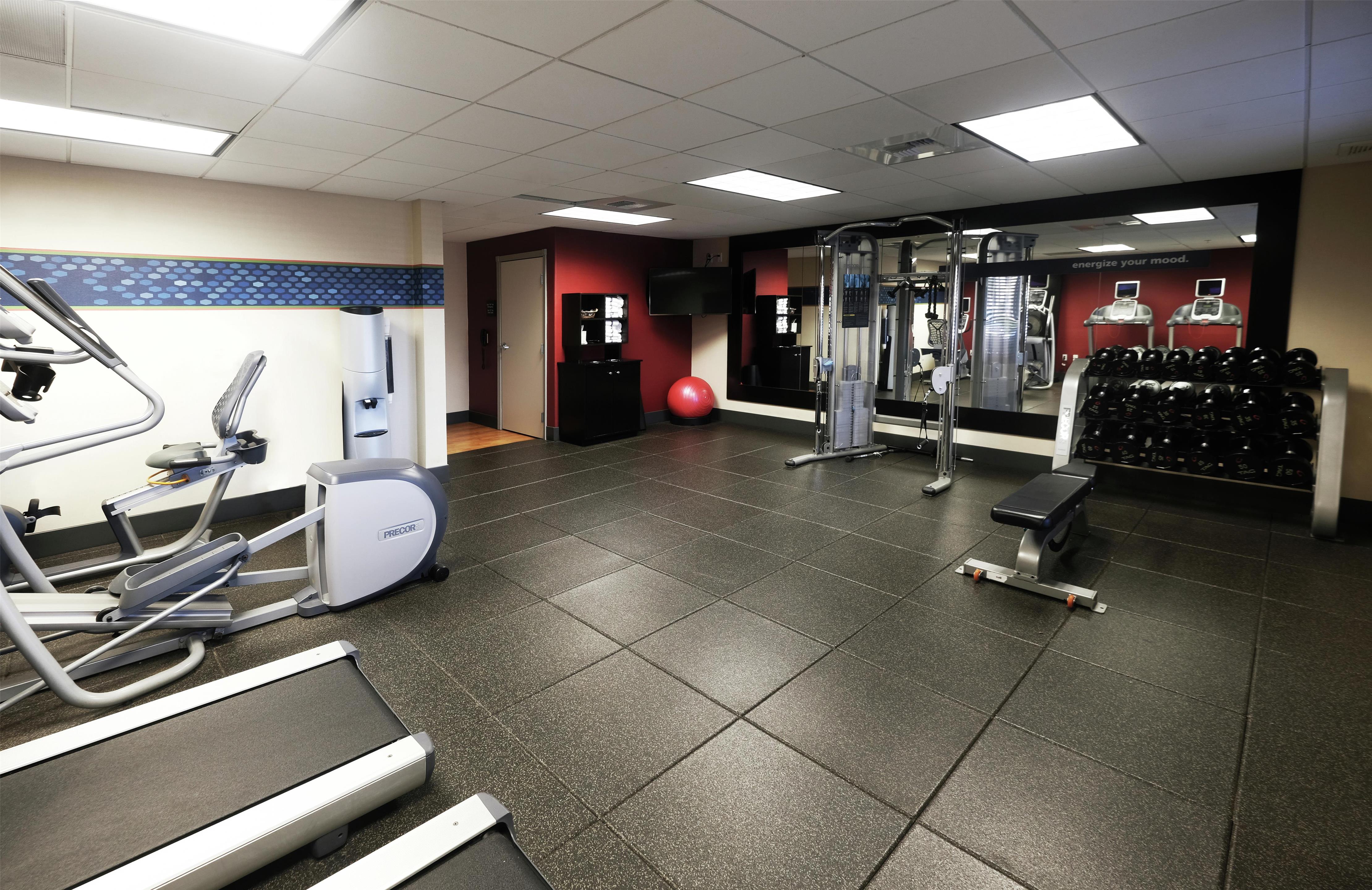 Health club fitness center gym | Hampton Inn & Suites Temecula