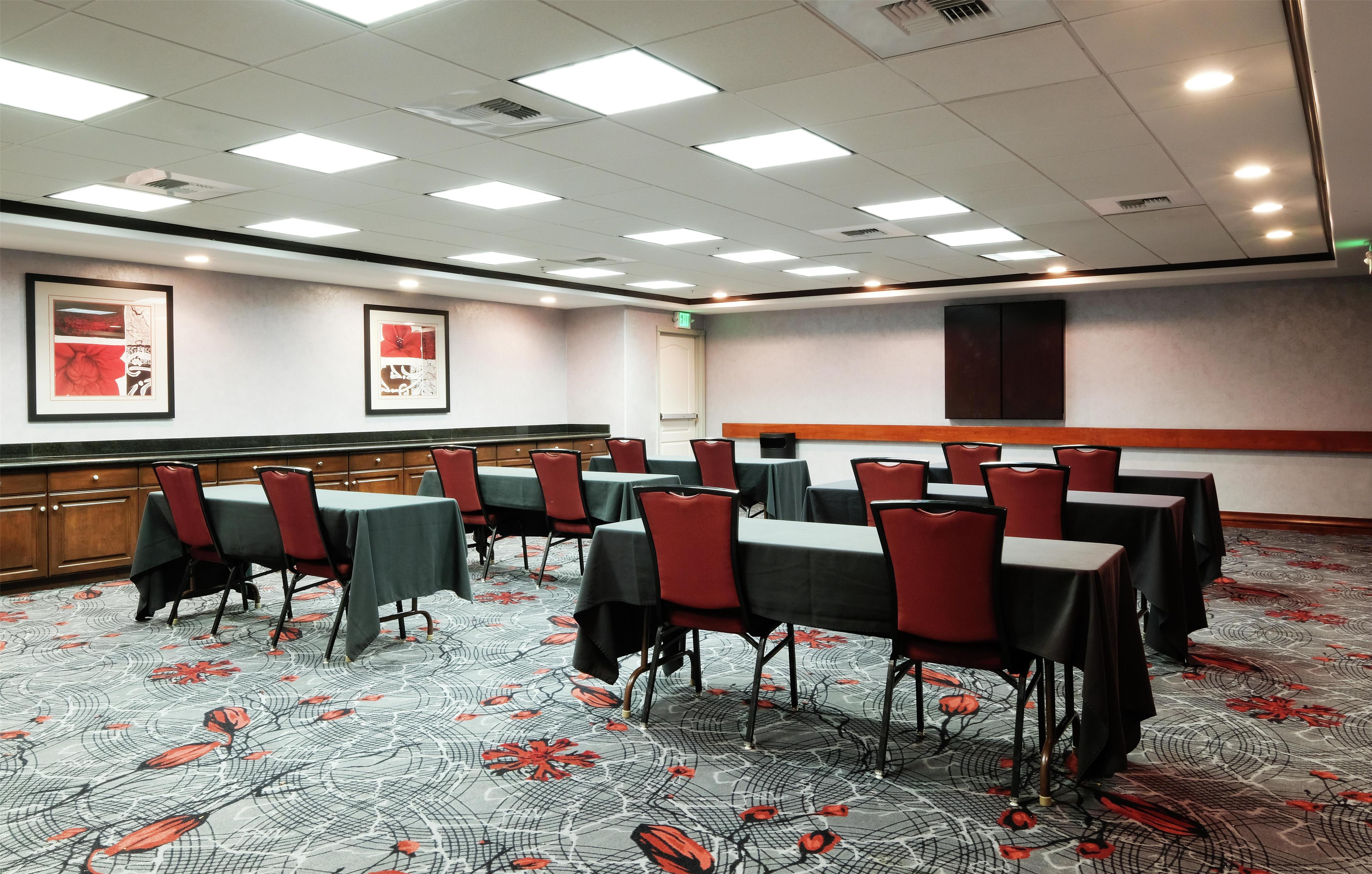 Meeting Room | Hampton Inn & Suites Temecula