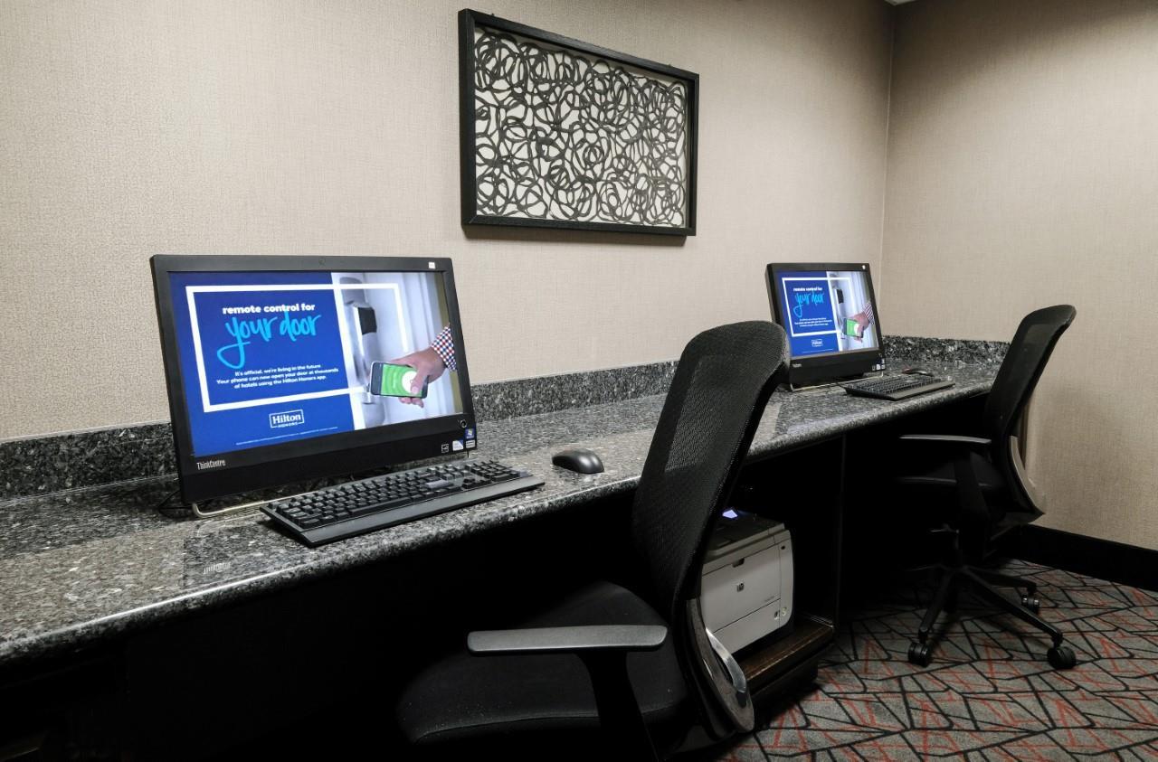Business Center | Hampton Inn & Suites Temecula