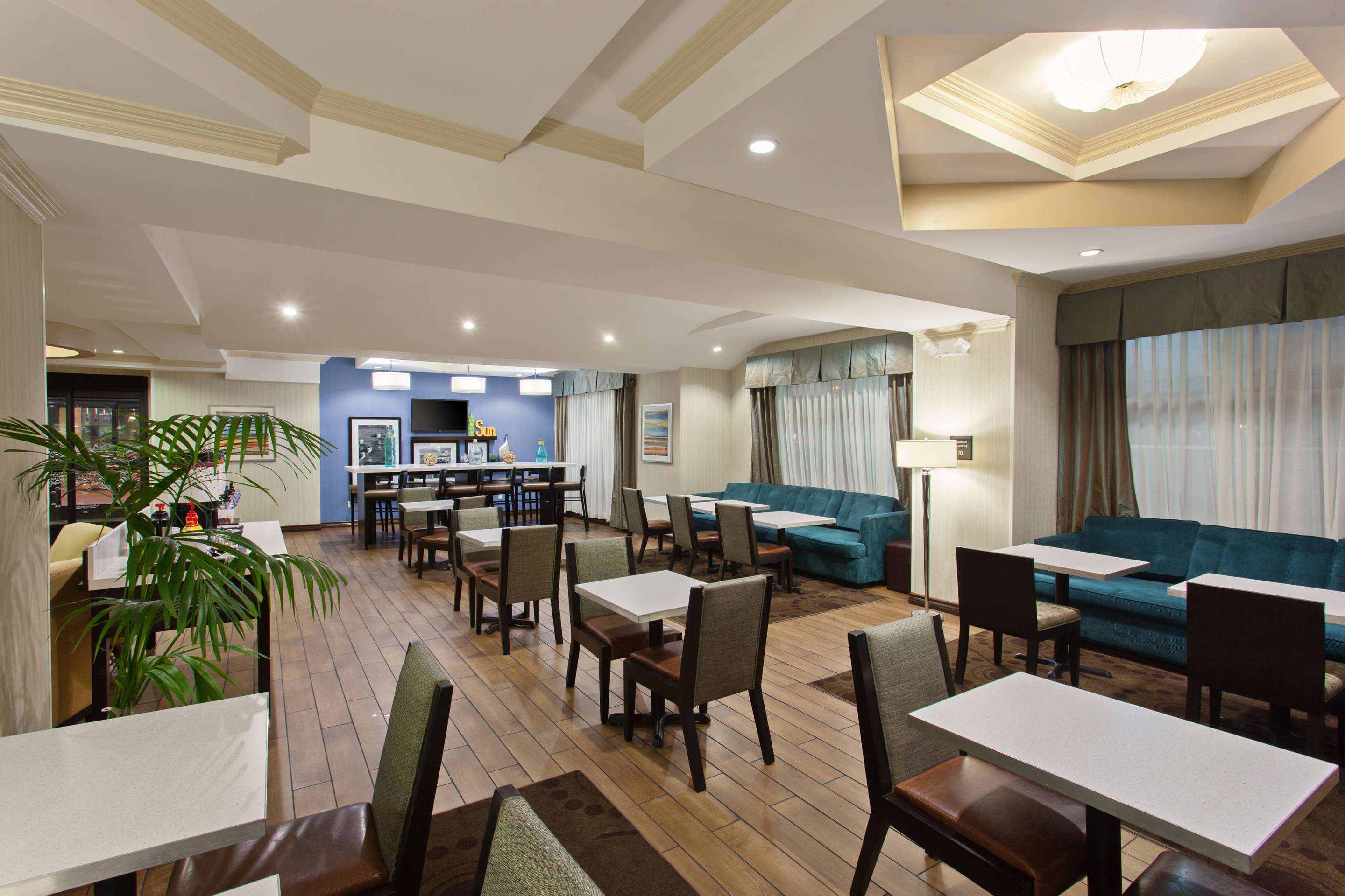 Reception | Hampton Inn Los Angeles Int'l Airport/Hawthorne