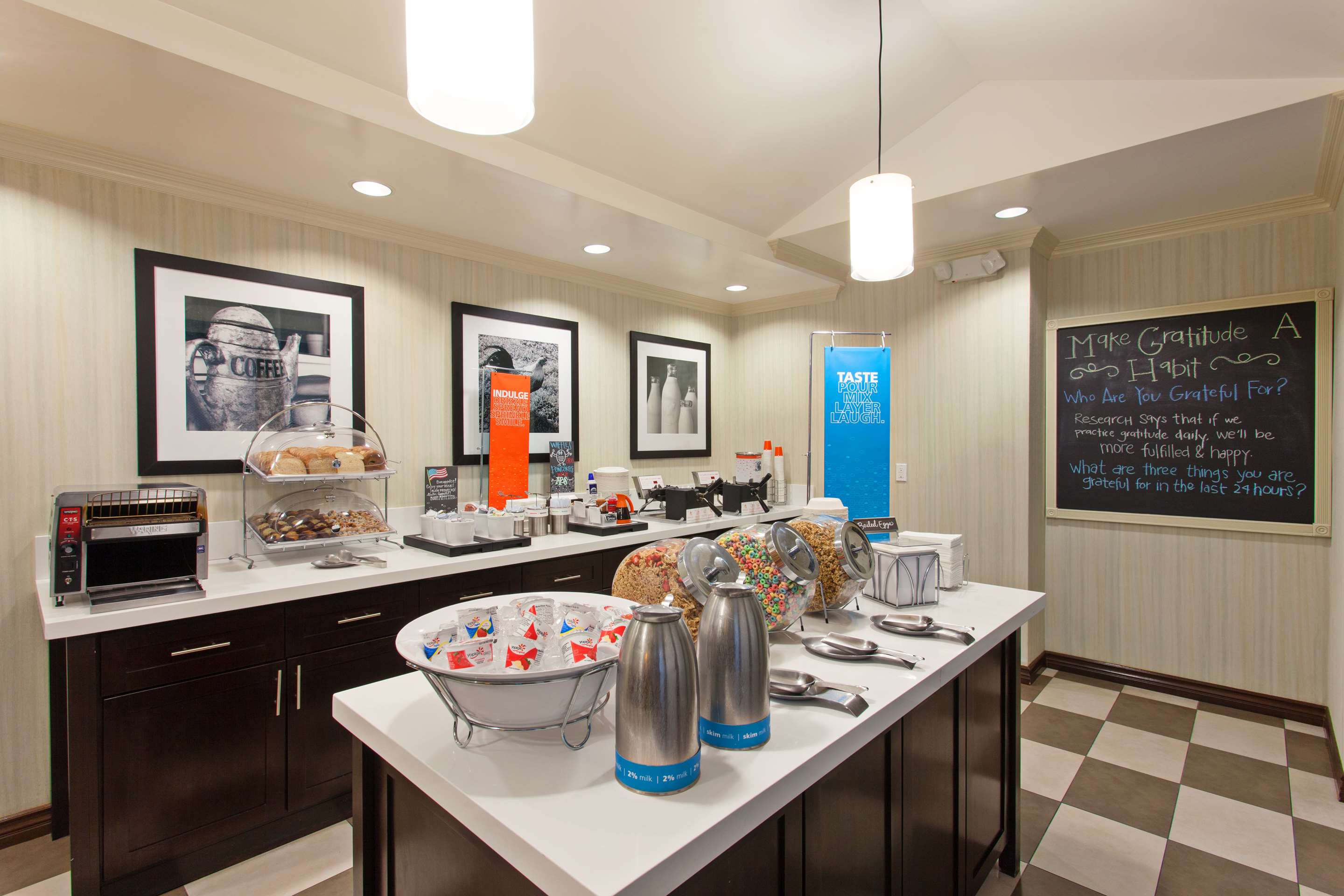 Restaurant | Hampton Inn Los Angeles Int'l Airport/Hawthorne