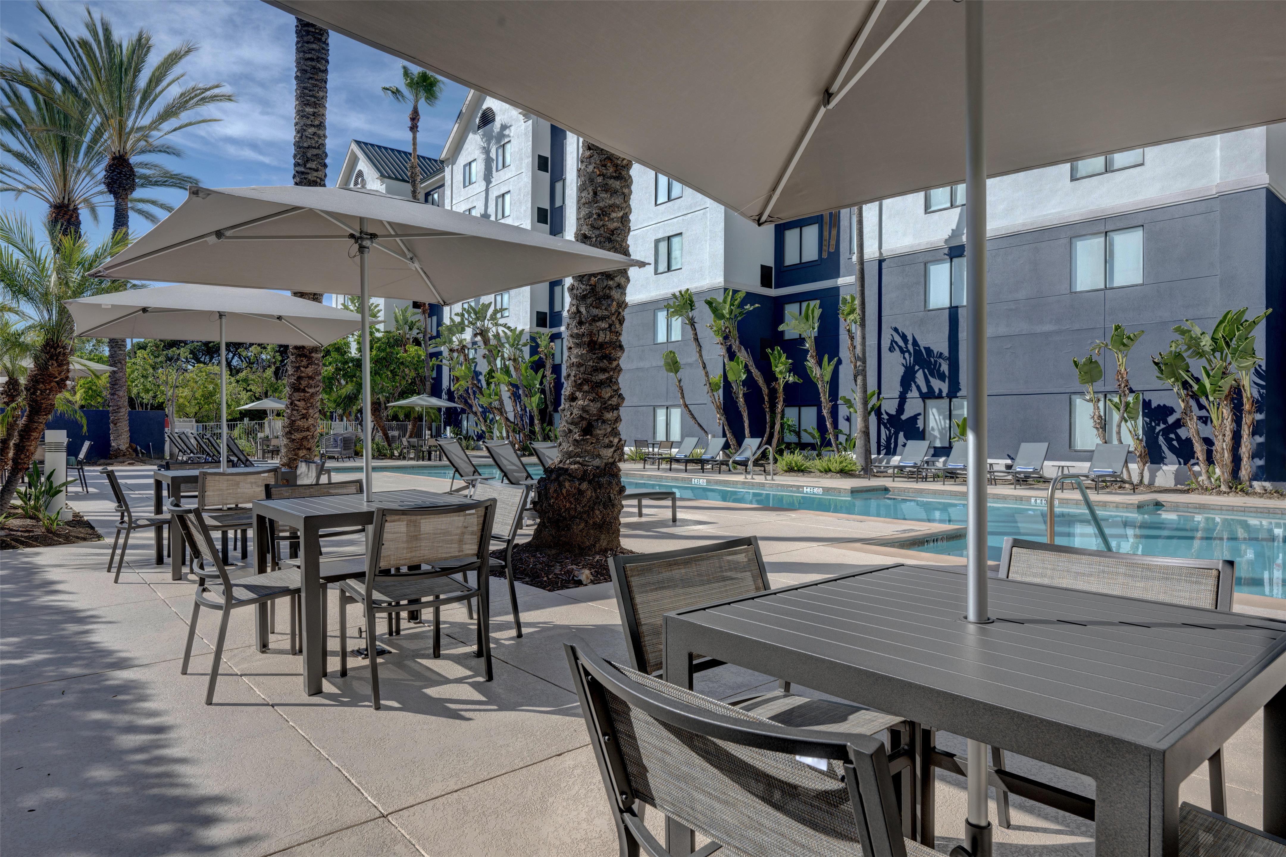 Pool | Homewood Suites by Hilton Anaheim-Main Gate Area