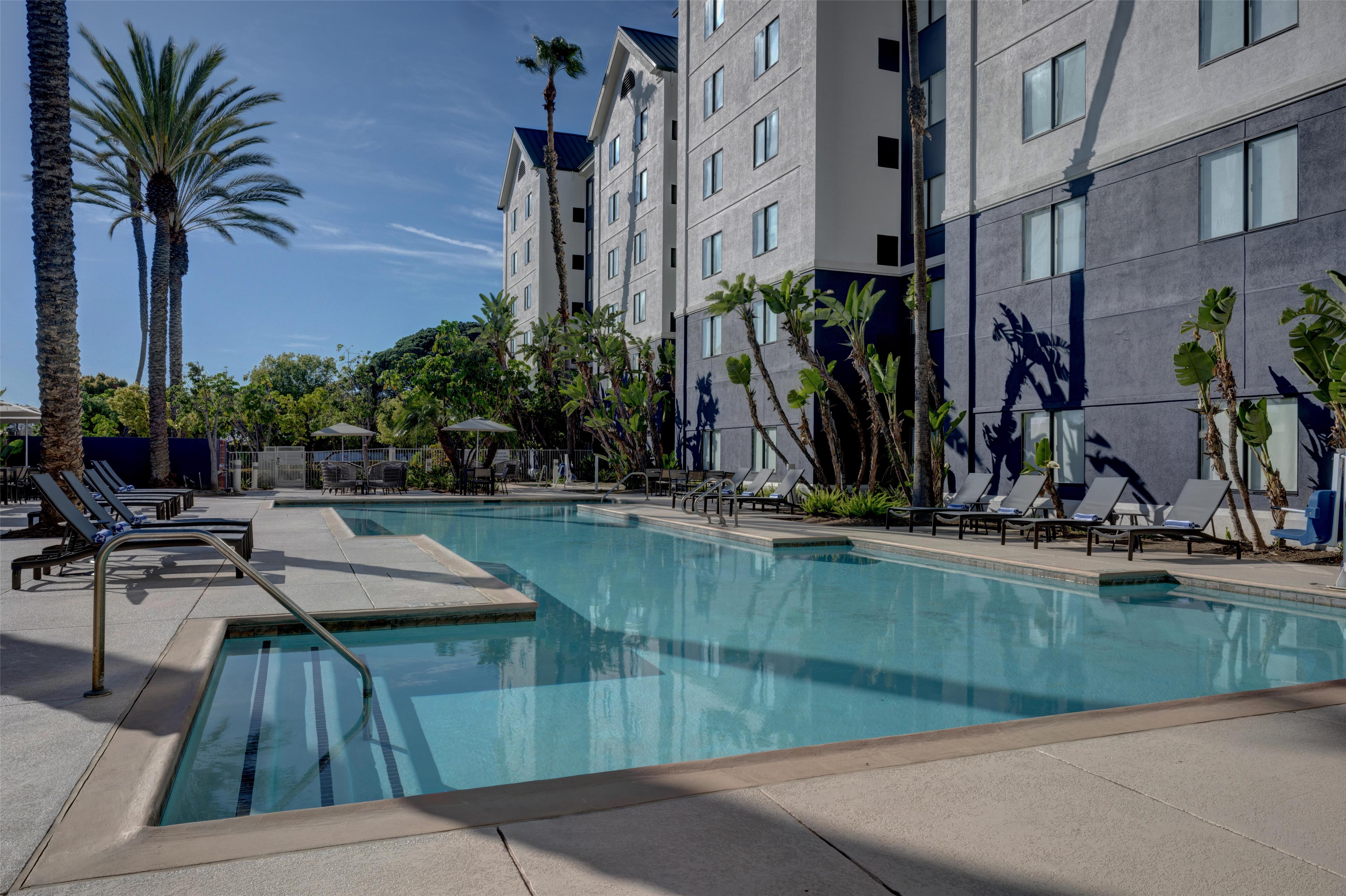 Pool | Homewood Suites by Hilton Anaheim-Main Gate Area