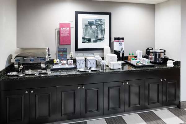 Amenities - Hampton Inn Cypress