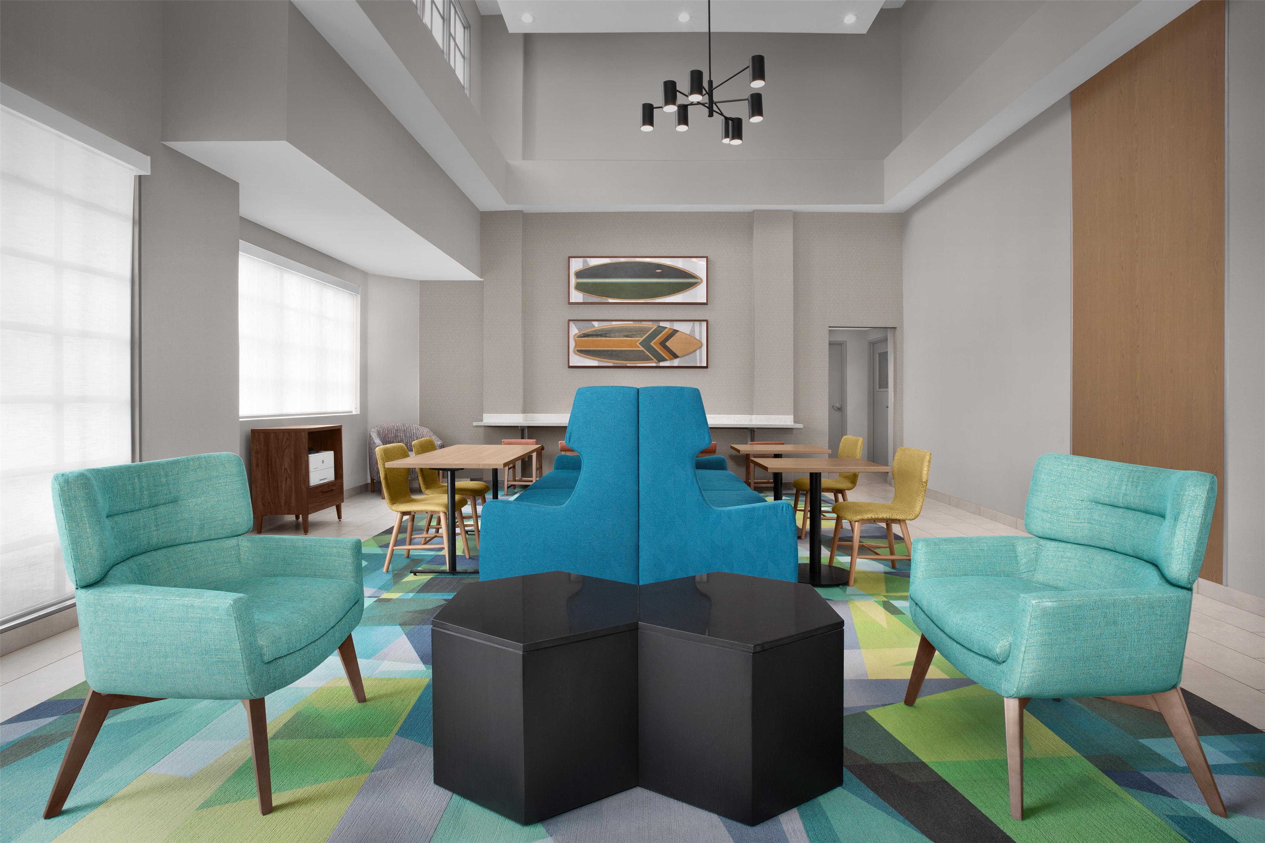Lobby | Hampton Inn & Suites San Clemente