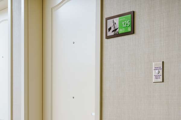  - Hampton Inn & Suites Thousand Oaks - US 101, Exit 46