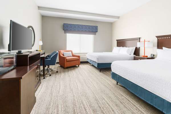  - Hampton Inn & Suites Thousand Oaks - US 101, Exit 46