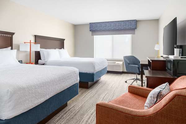  - Hampton Inn & Suites Thousand Oaks - US 101, Exit 46