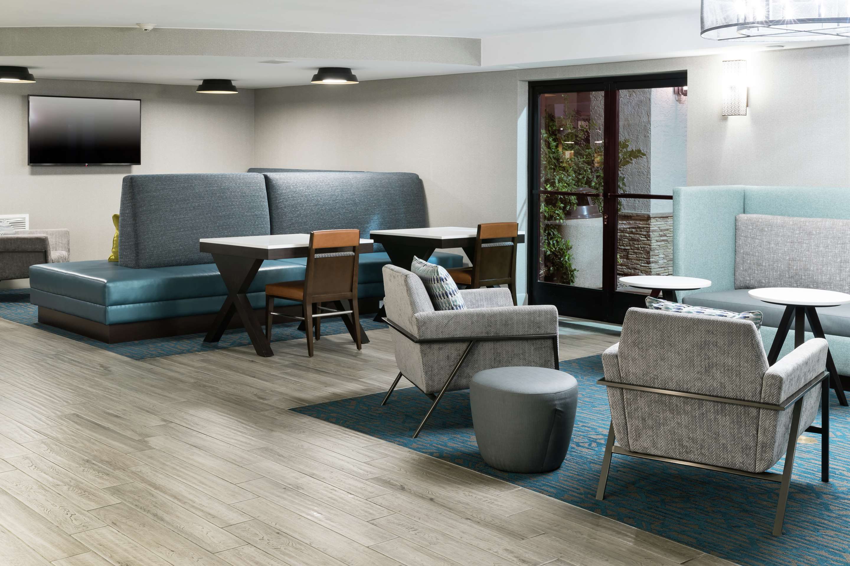 Lobby | Hampton Inn Los Angeles/Santa Clarita