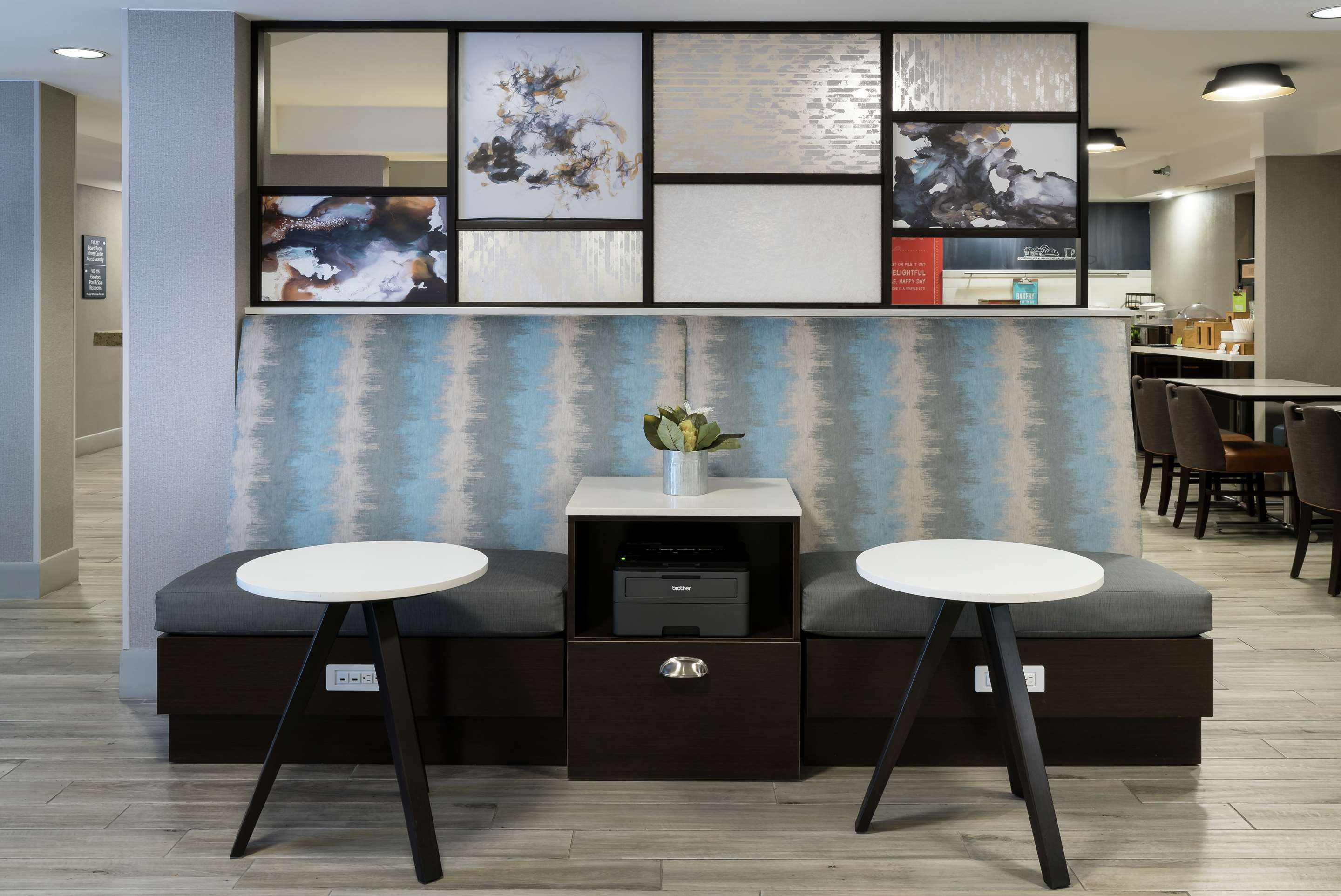 Lobby | Hampton Inn Los Angeles/Santa Clarita