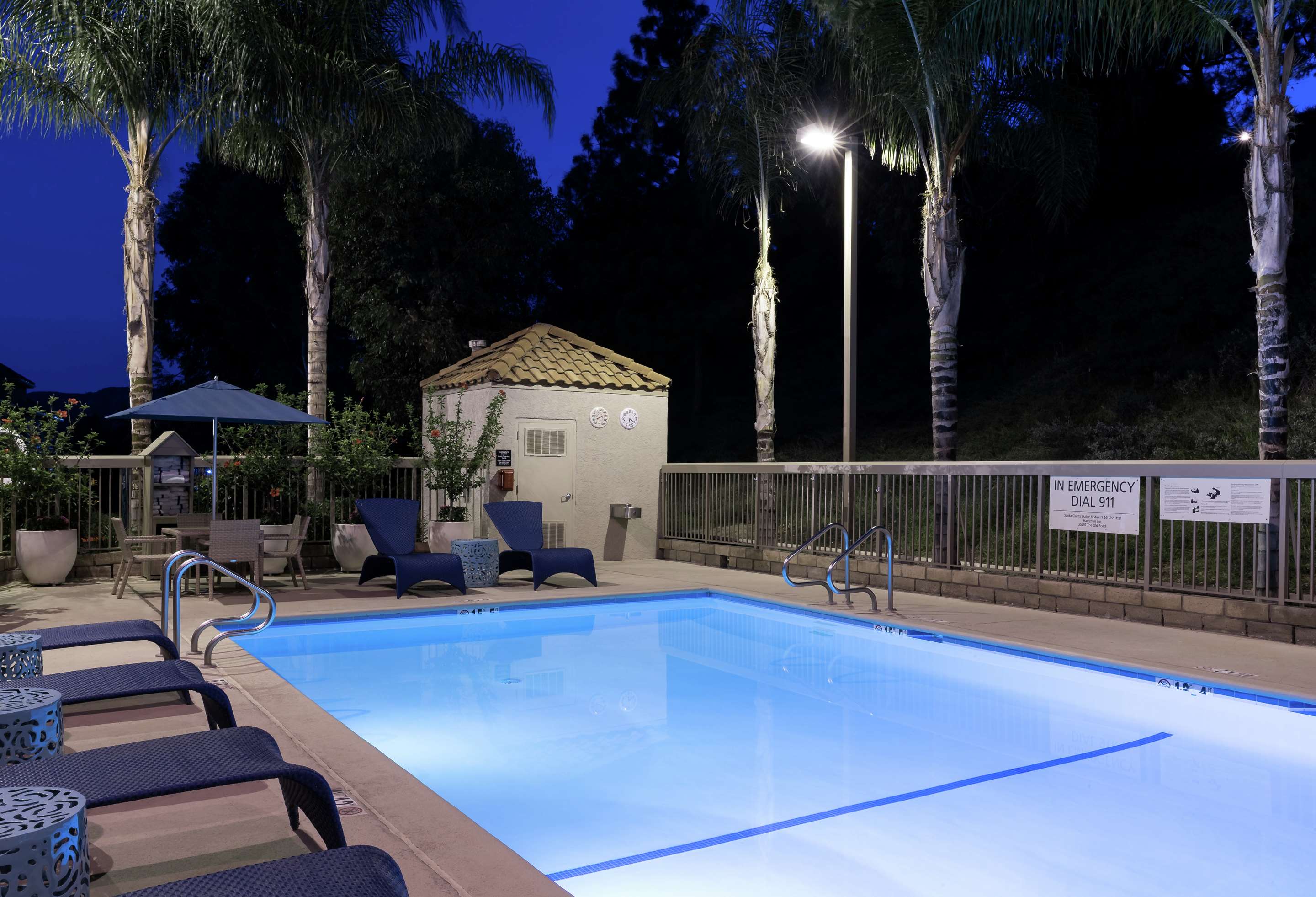 Pool | Hampton Inn Los Angeles/Santa Clarita