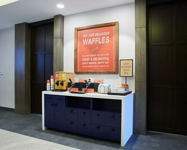 Amenities - Hampton Inn & Suites Sherman Oaks - I-405, Exit 64