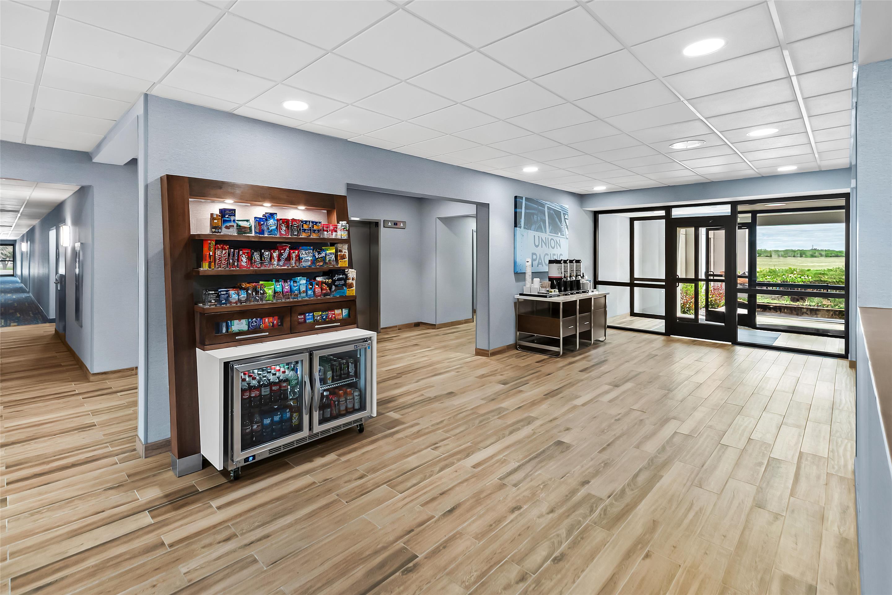 Lobby | Hampton Inn North Platte