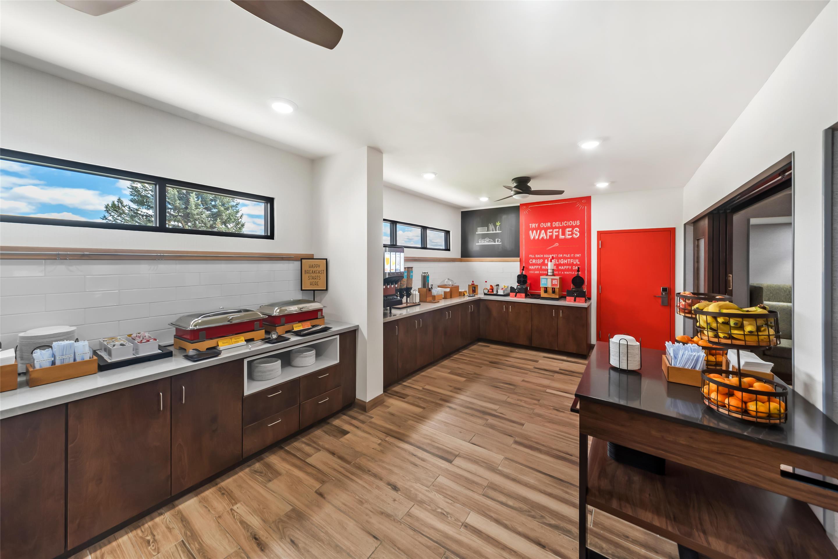 Breakfast Area | Hampton Inn North Platte