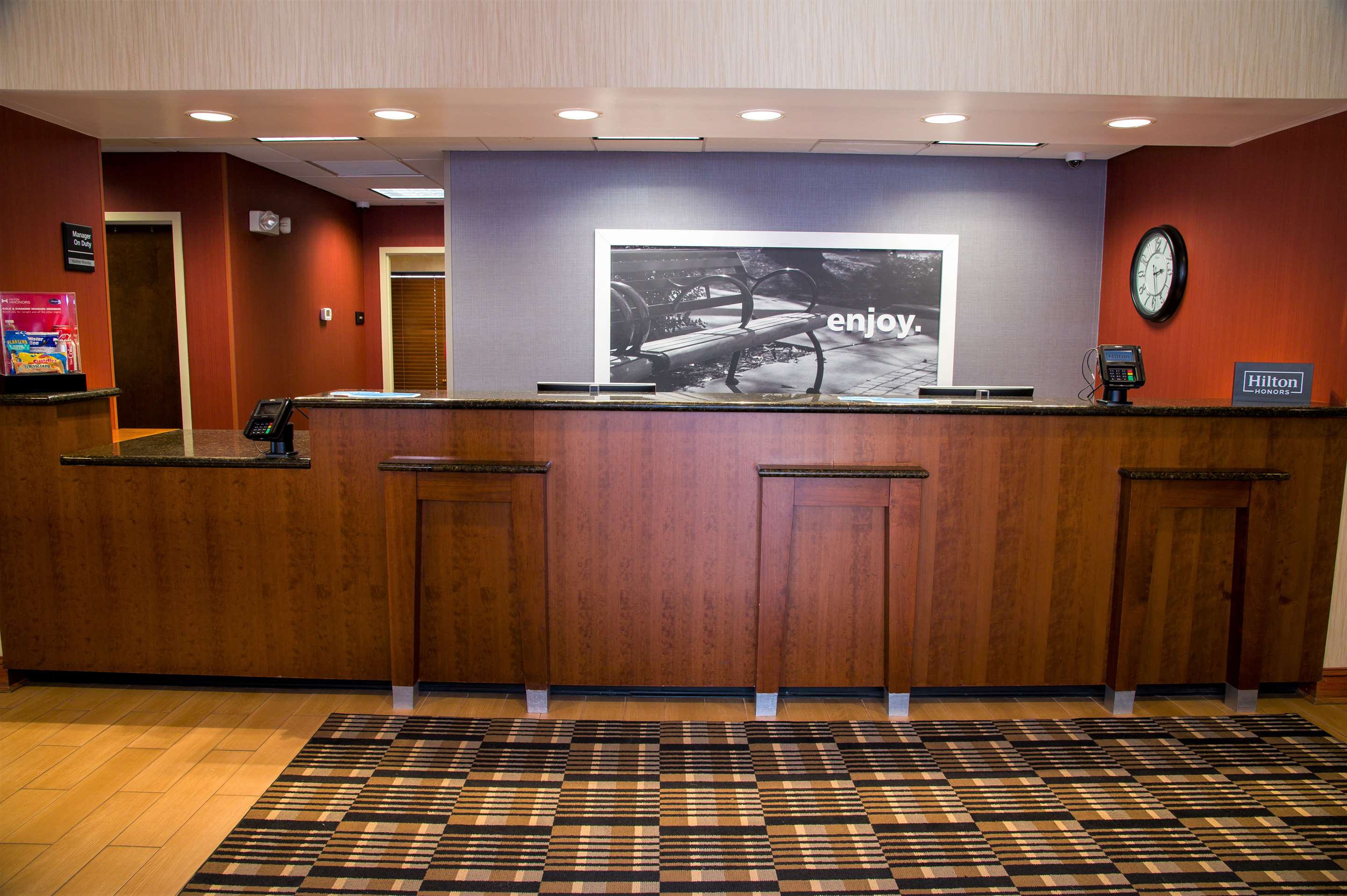 Reception | Hampton Inn Lewisburg