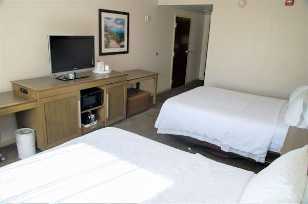  - Hampton Inn Lewisburg