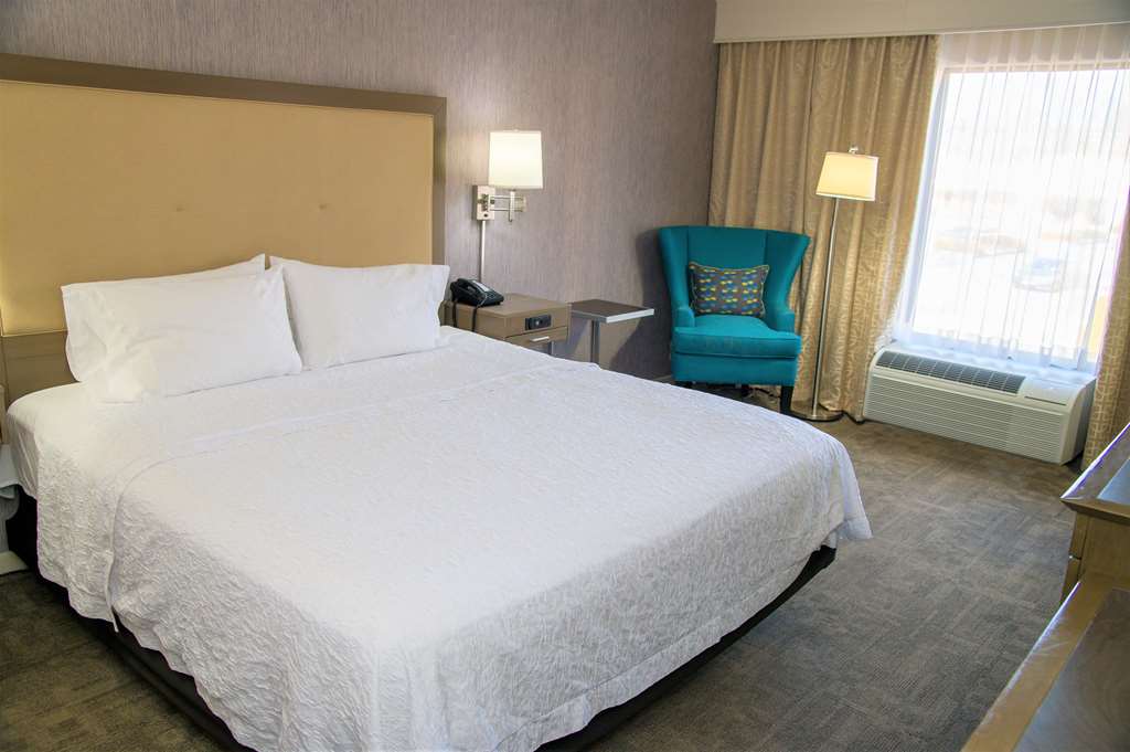 Hampton Inn Lewisburg - Tap to explore photos