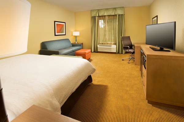  - Hampton Inn Lake Charles - I-210, Exit 5