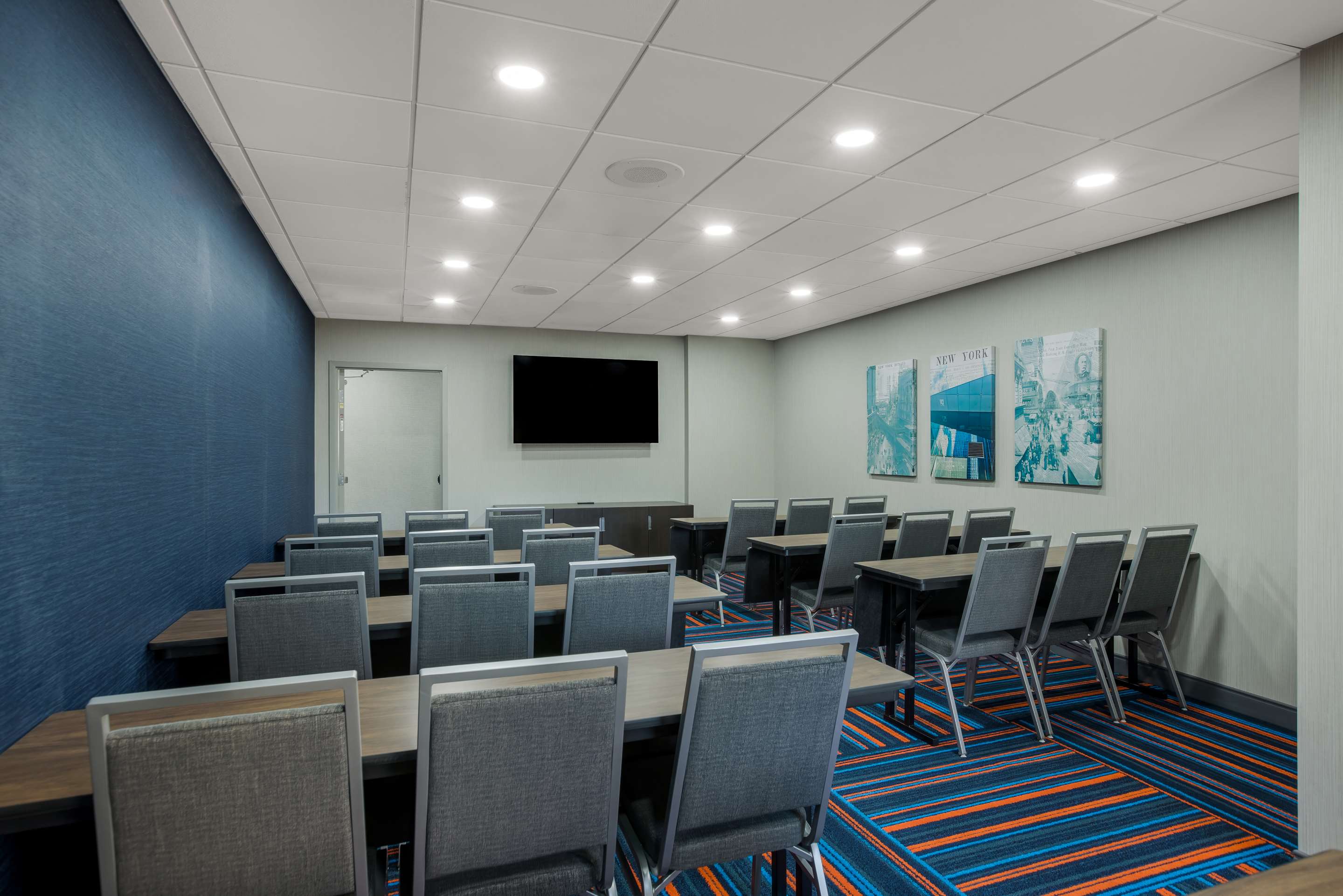 Meeting Room | Hampton Inn Linden