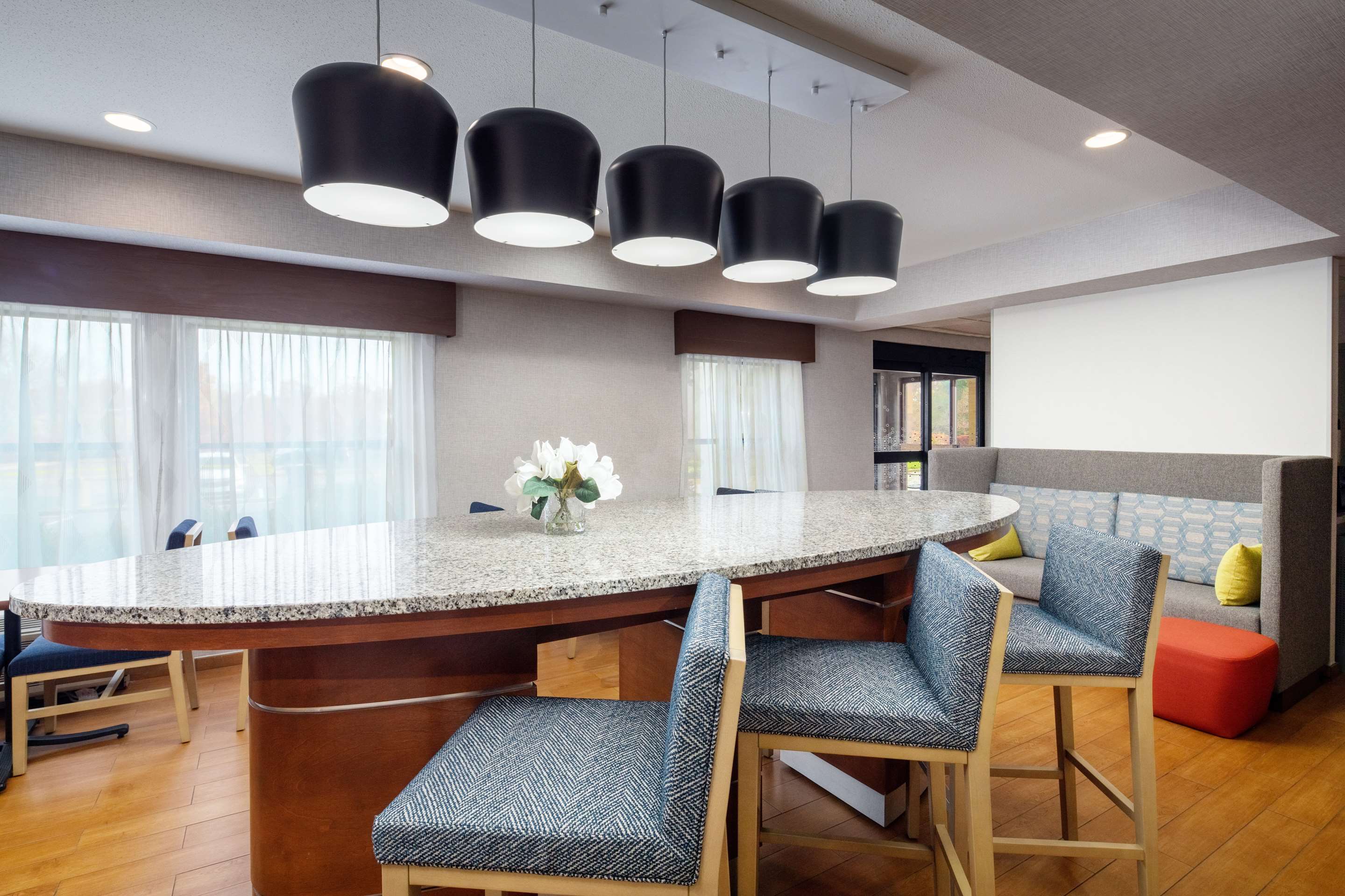 Lobby | Hampton Inn Lexington South-Keeneland/Airport