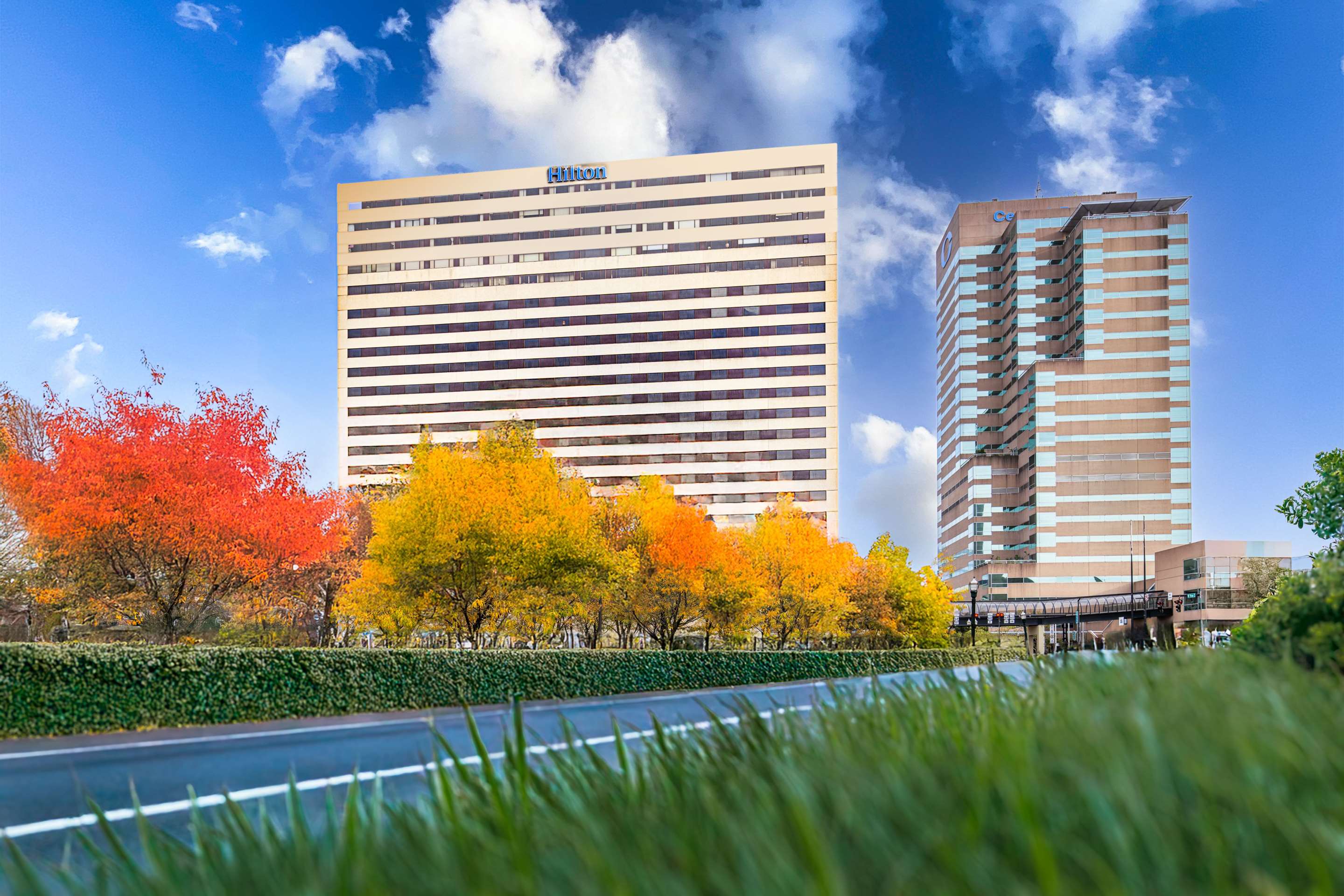 Exterior | Hilton Lexington/Downtown