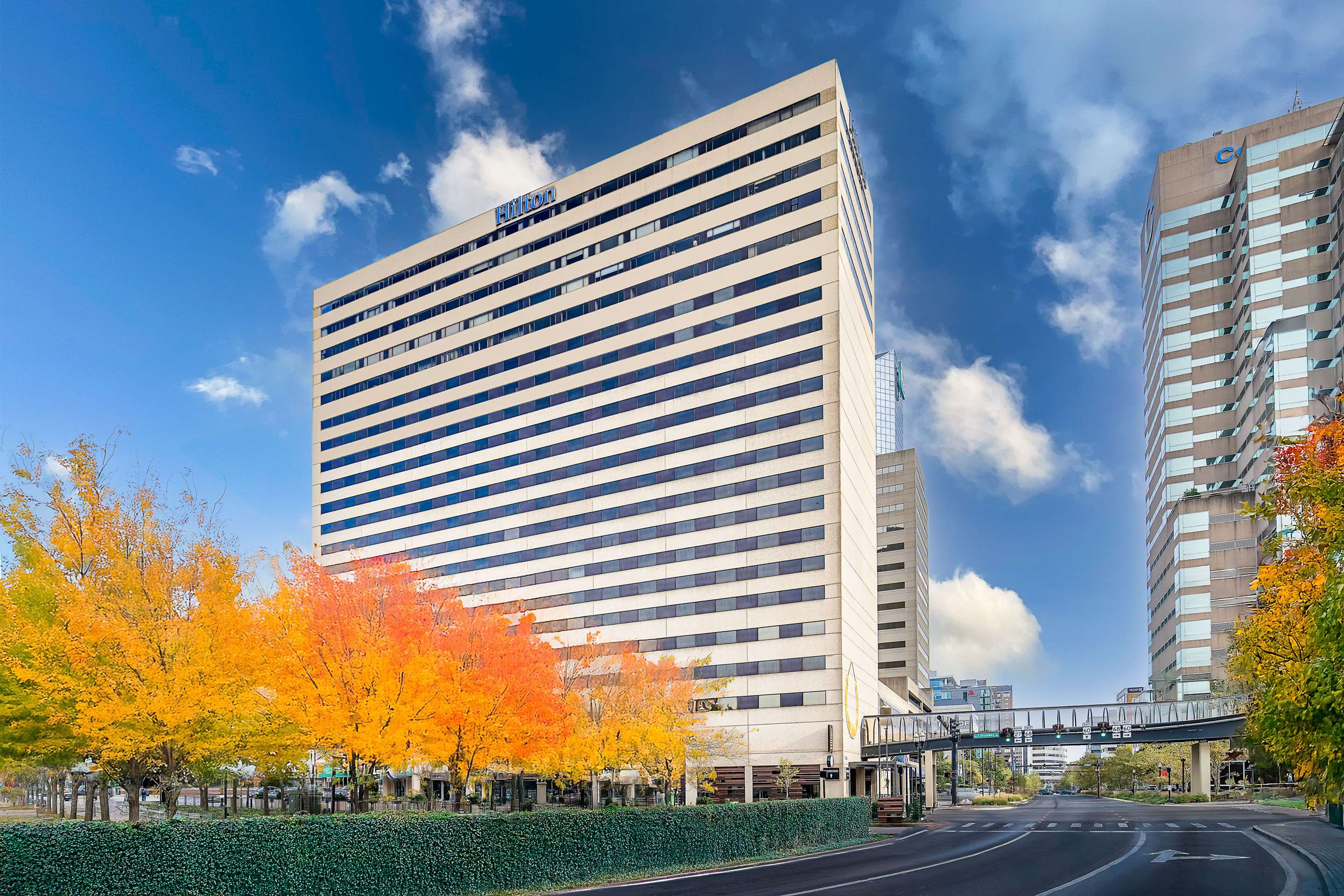 Exterior | Hilton Lexington/Downtown