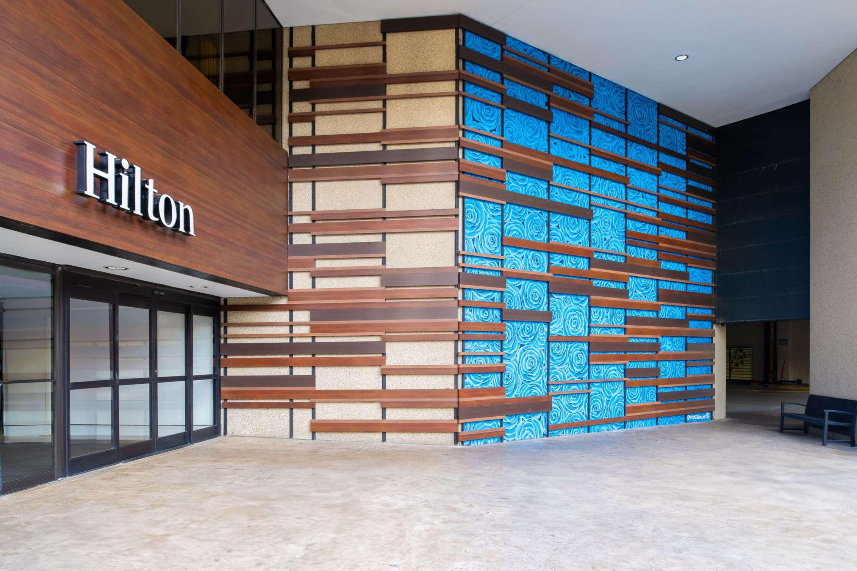 Exterior | Hilton Lexington/Downtown