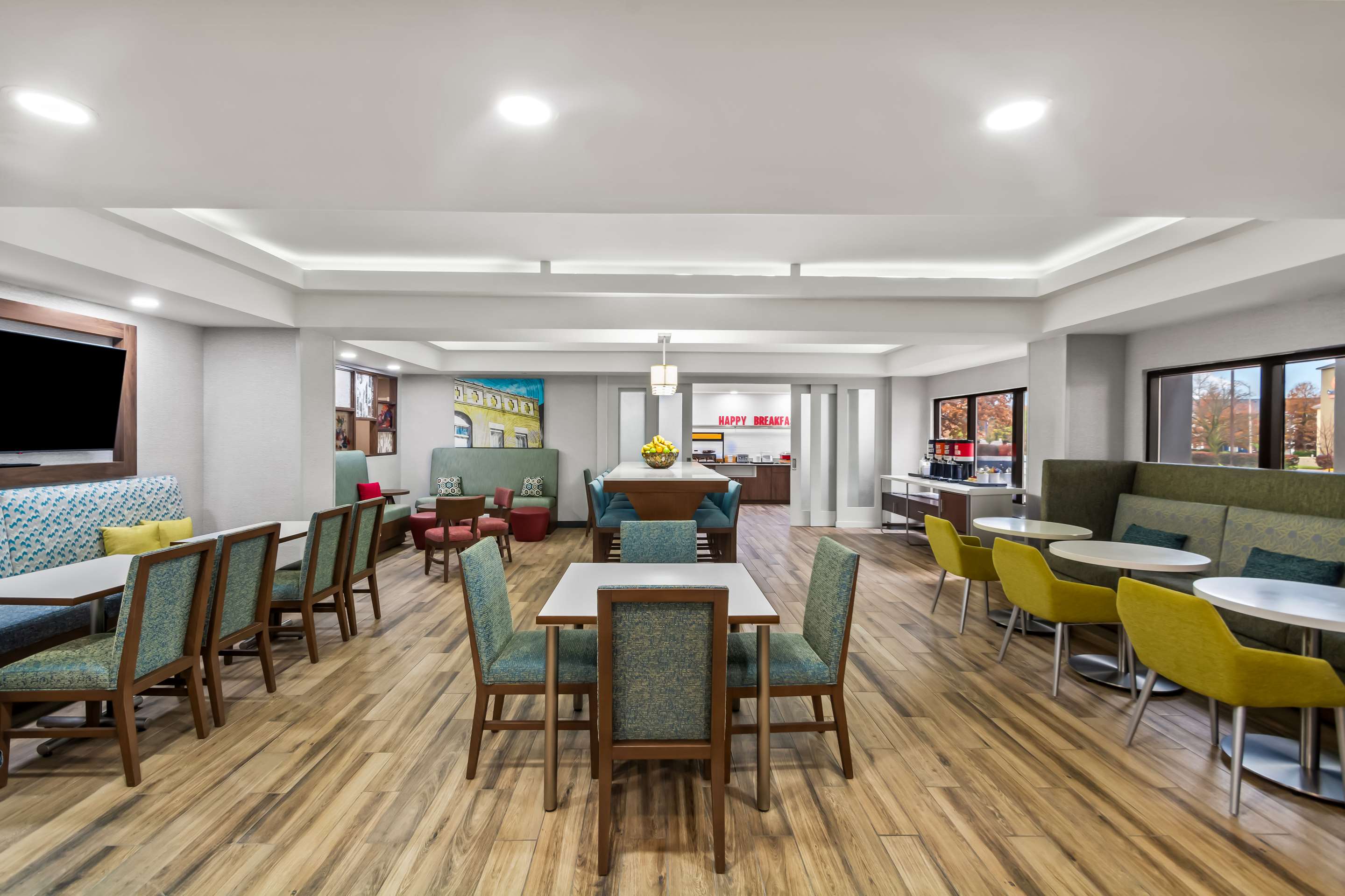 Breakfast Area | Hampton Inn Lexington/Georgetown