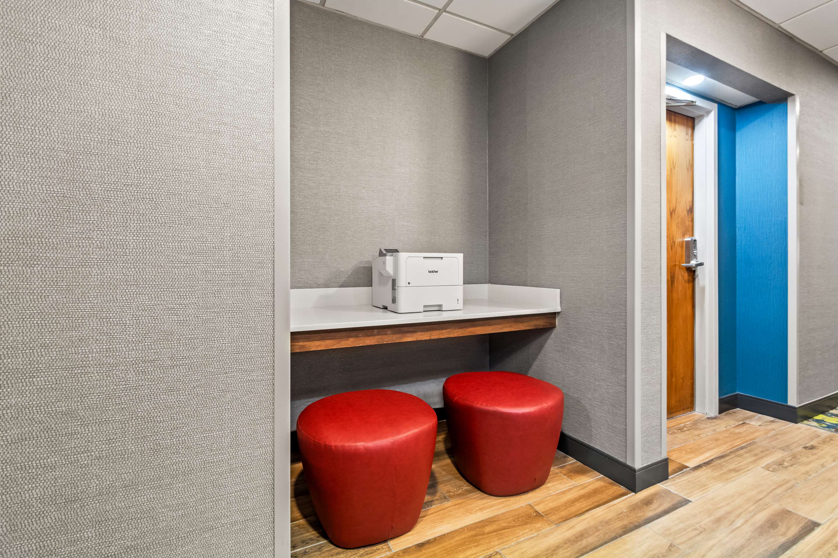 Business Center | Hampton Inn Lexington/Georgetown