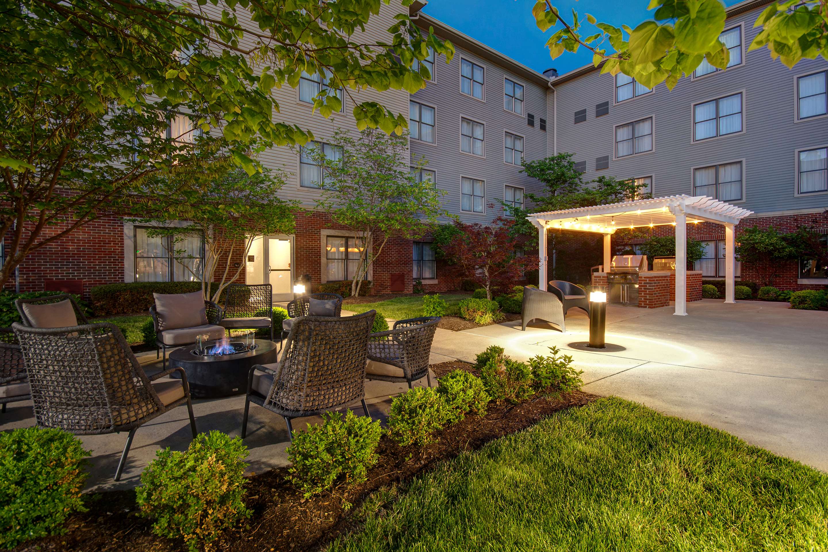 Exterior | Homewood Suites Lexington-Hamburg