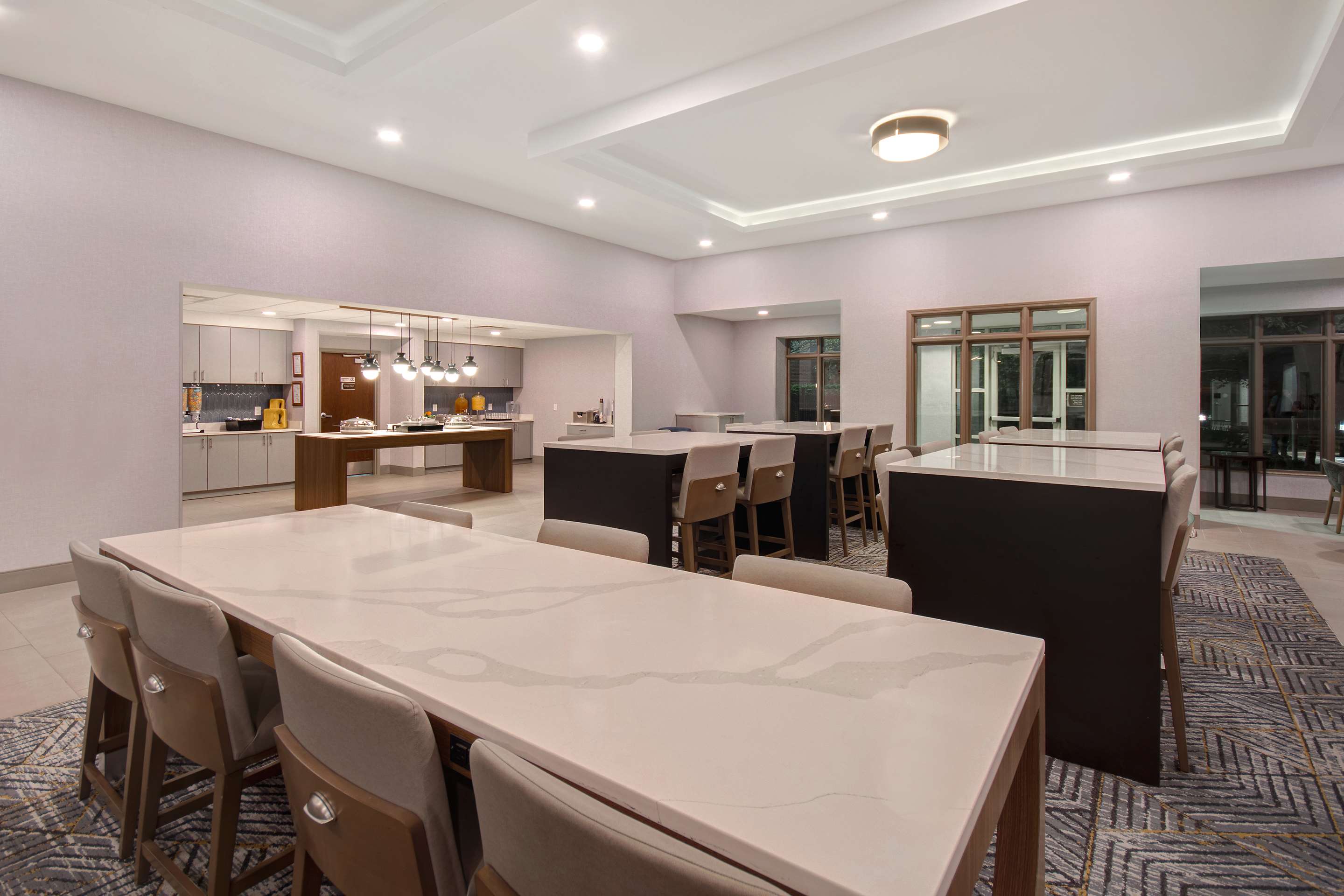 Breakfast Area | Homewood Suites Lexington-Hamburg