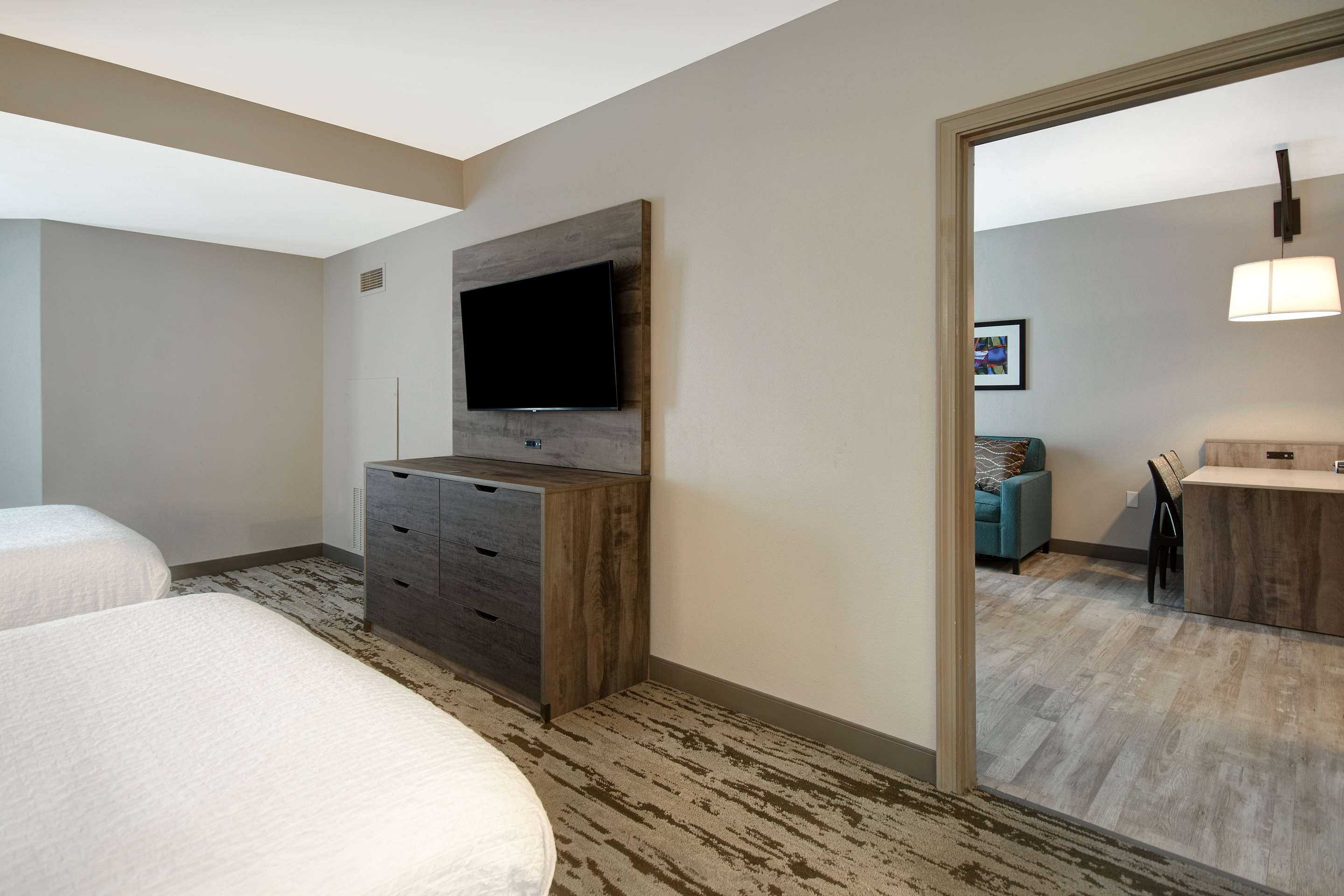 Guest room