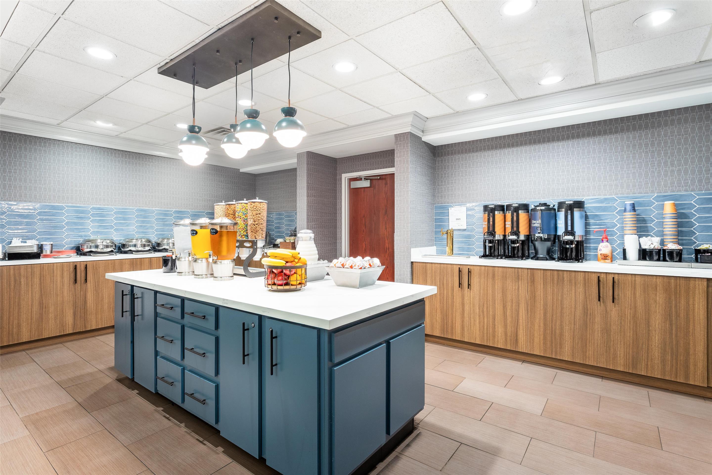 Breakfast Area | Homewood Suites by Hilton Lexington Fayette Mall