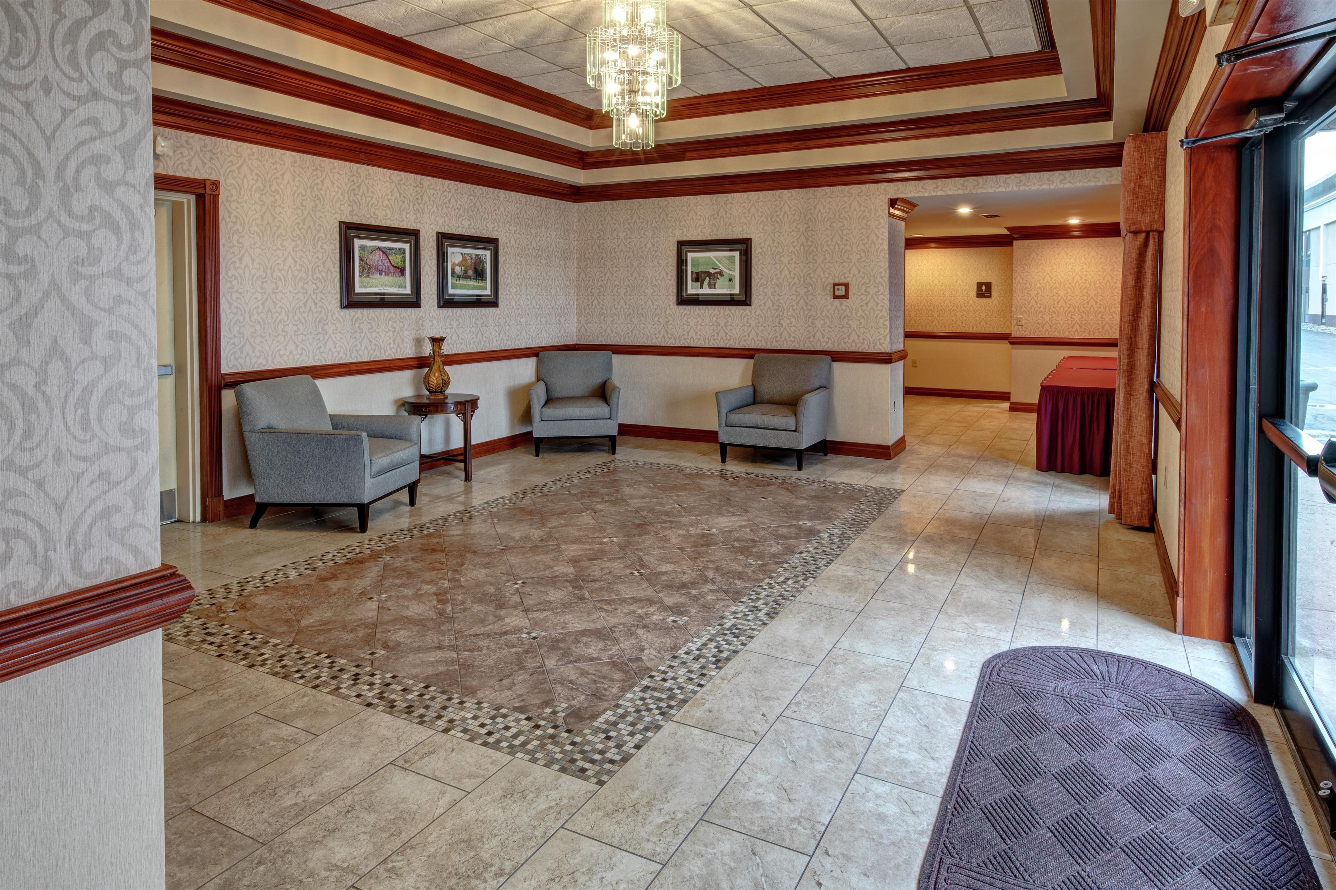 Lobby | Hampton Inn Winchester