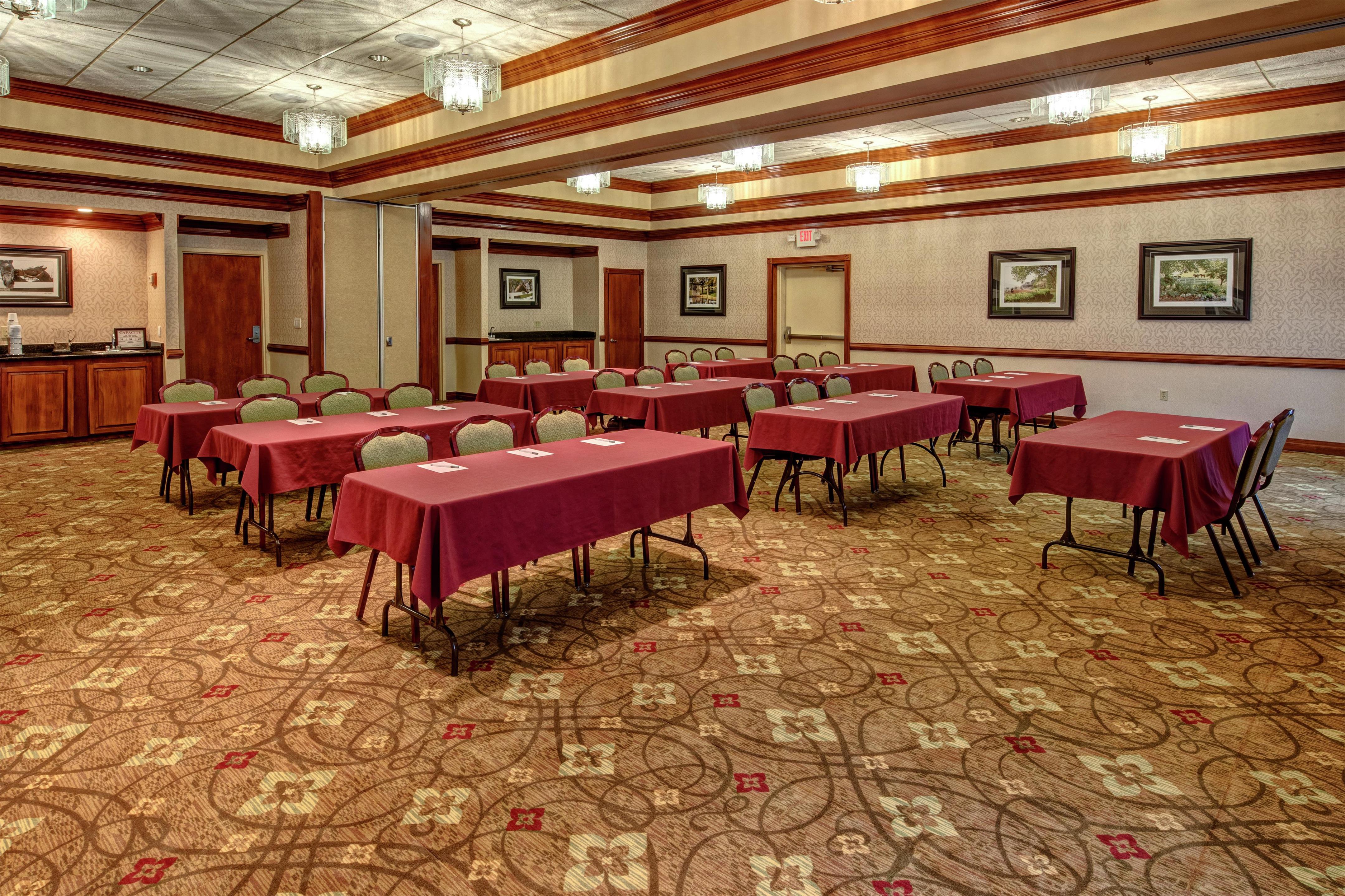 Meeting Room | Hampton Inn Winchester
